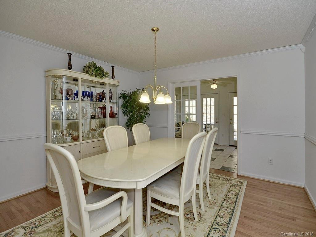 326 Sweetwater Hills Drive - Photo 5