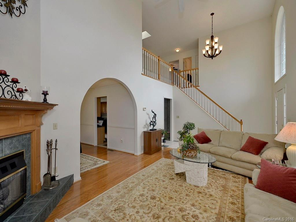 326 Sweetwater Hills Drive - Photo 10