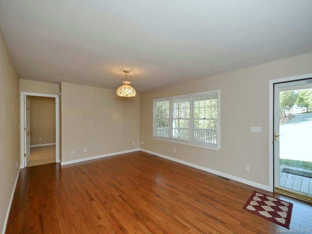 72 White Oak Lane - Photo 9