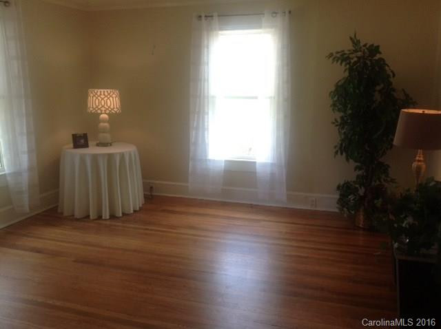 130 Locust Grove Road - Photo 4