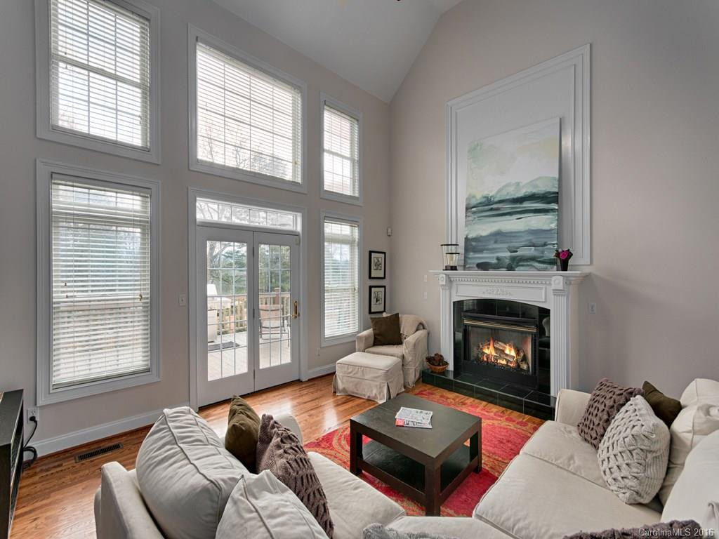 27 Manningfield Drive - Photo 4