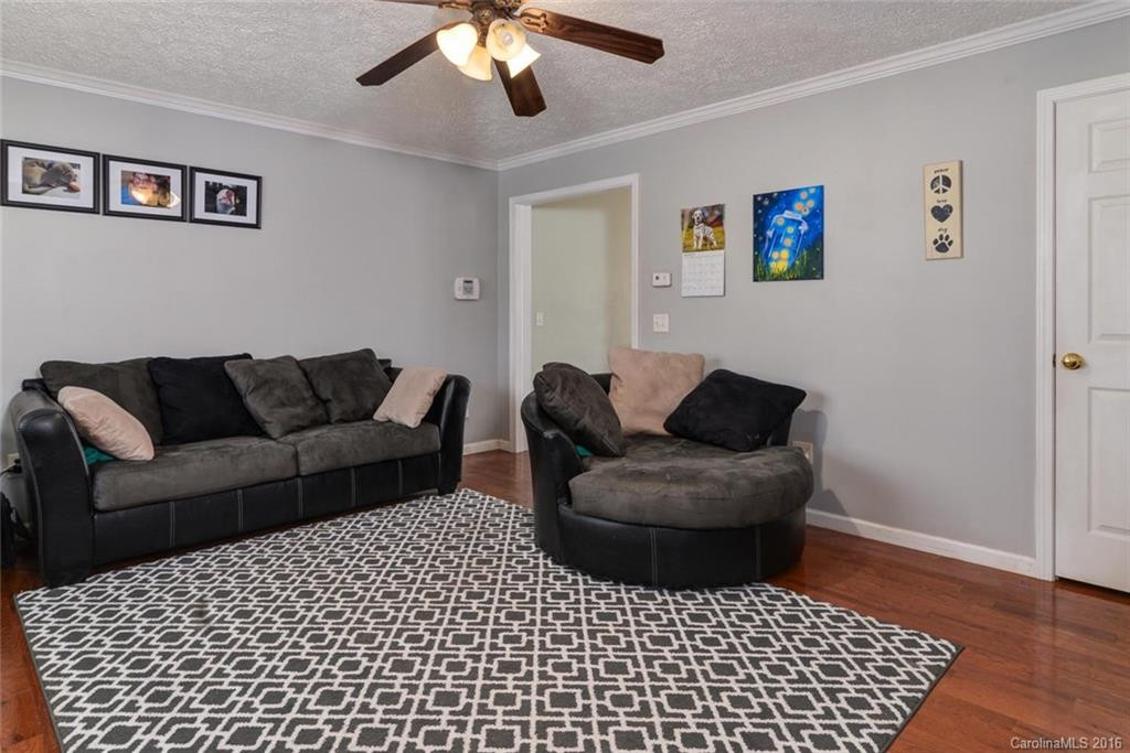 10 Bridgestone Road #10 - Photo 4