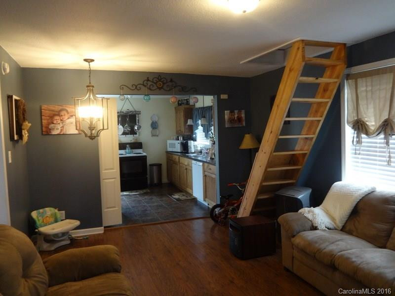 51 Hilltop Lane - Photo 2