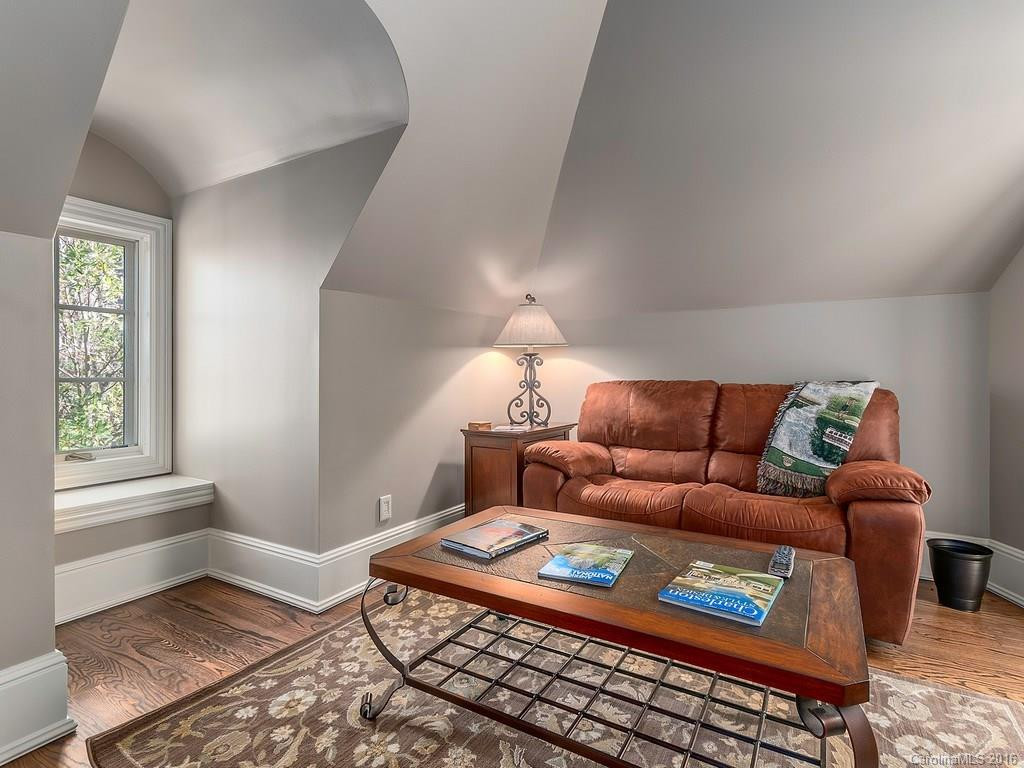 5 Nethermead Drive #44 - Photo 20