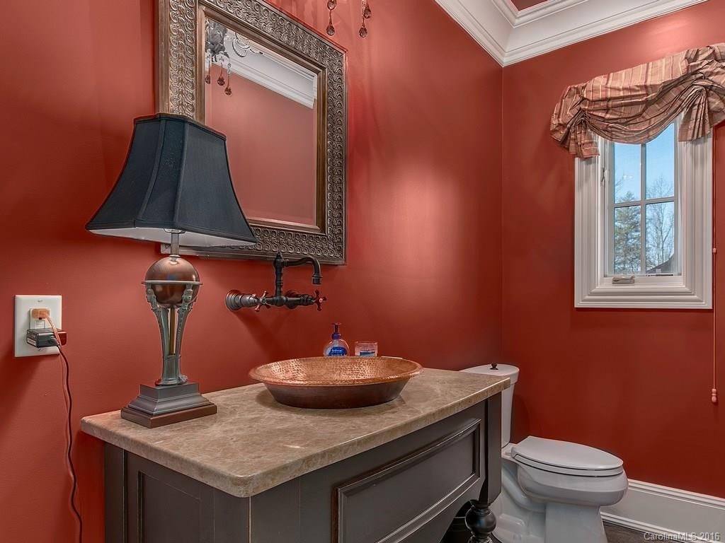 5 Nethermead Drive #44 - Photo 8