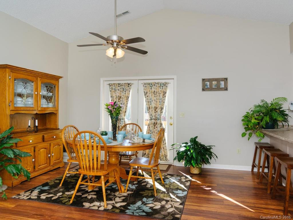 1 Steelwood Drive - Photo 4