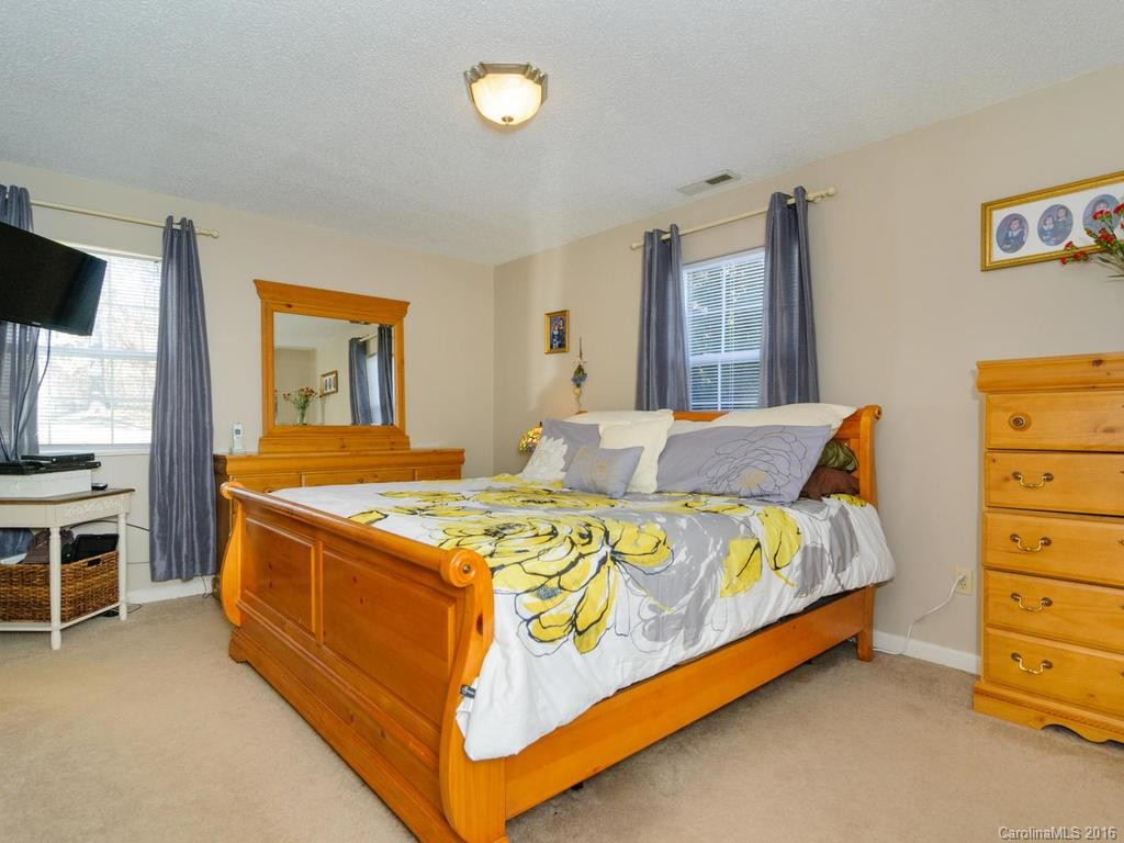 1 Steelwood Drive - Photo 9