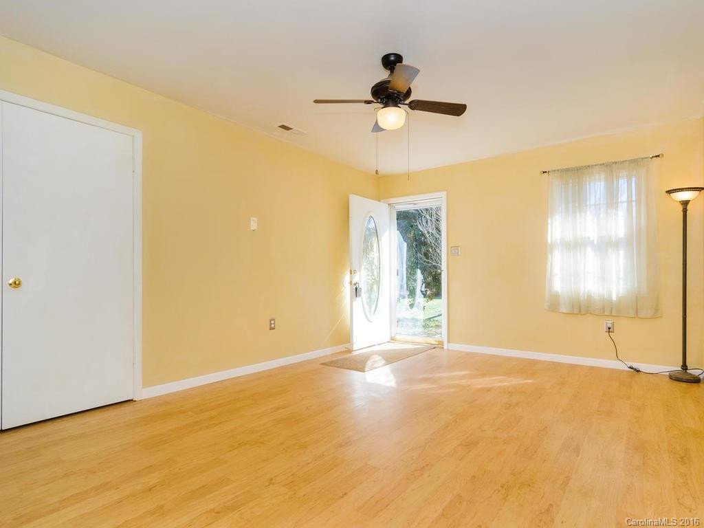 38 Tipperary Drive - Photo 4