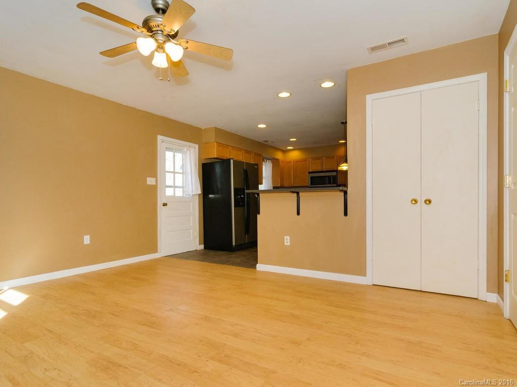 38 Tipperary Drive - Photo 8