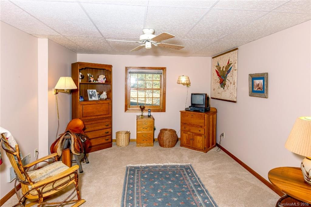 1039 Utsonati Lane - Photo 15