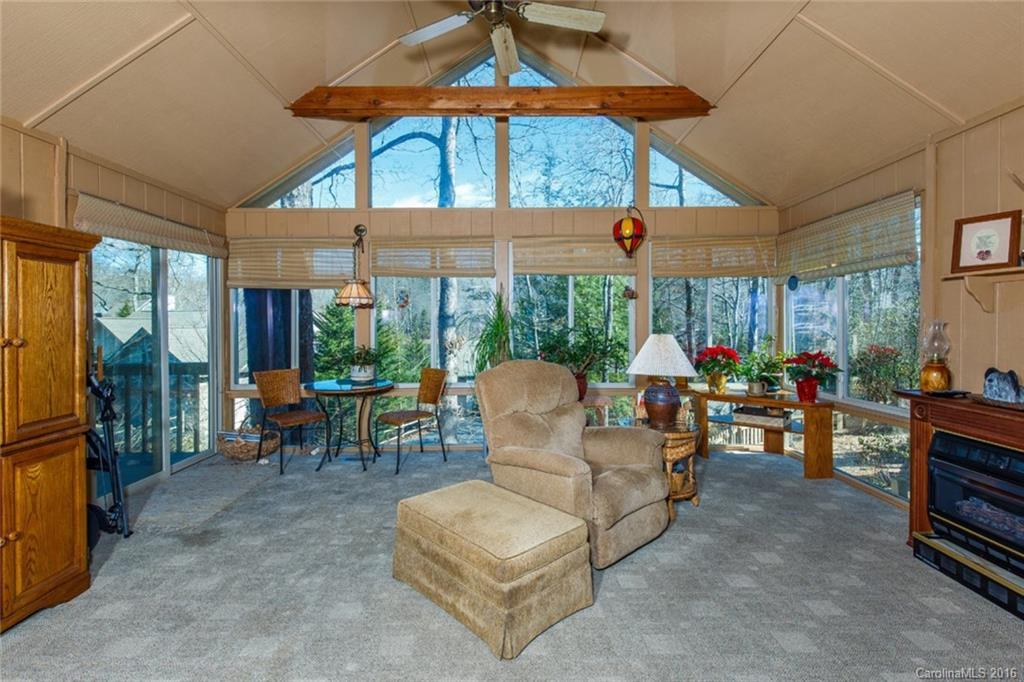 1039 Utsonati Lane - Photo 5