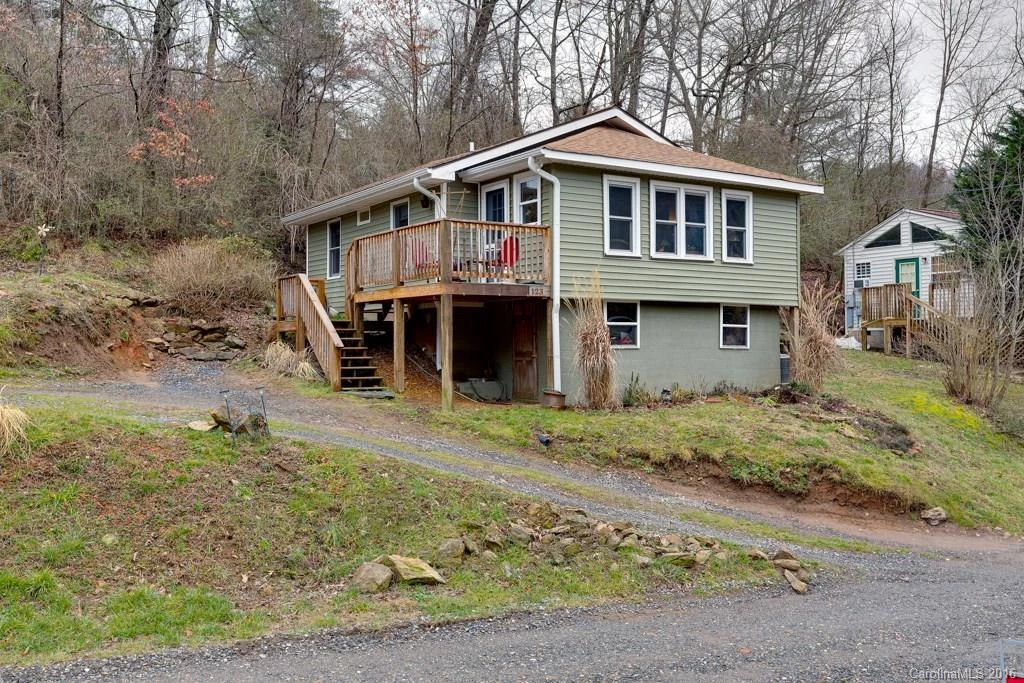 123 Hemphill Road