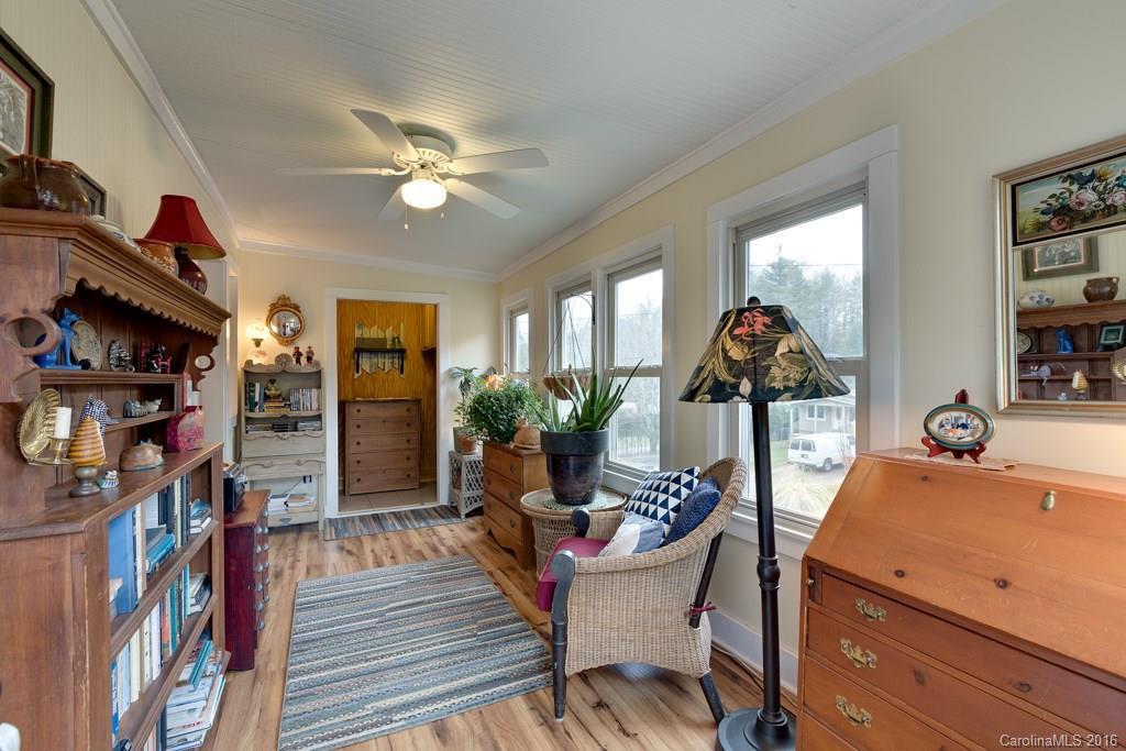 123 Hemphill Road - Photo 3