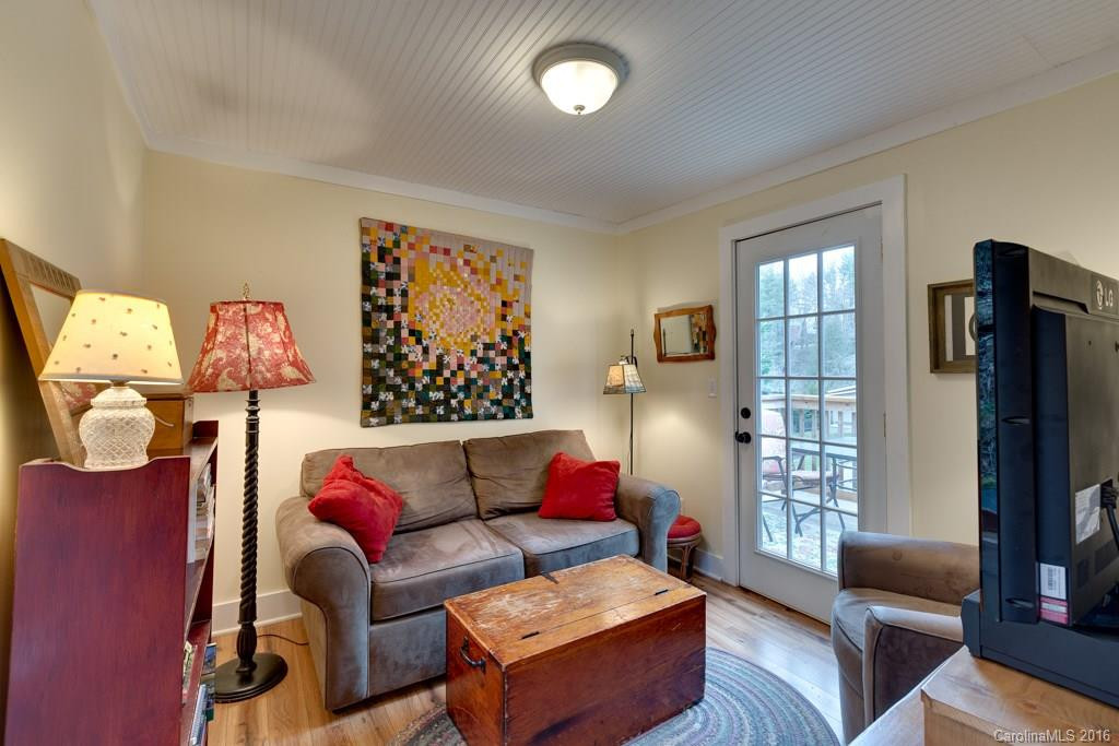 123 Hemphill Road - Photo 9