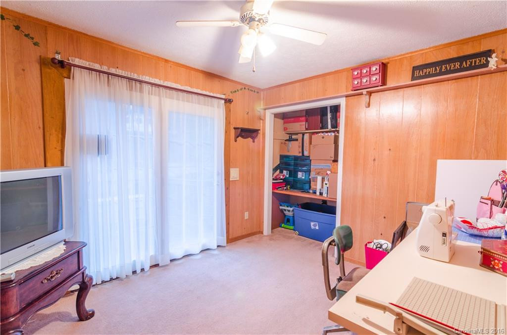 78 Hemlock Street - Photo 12