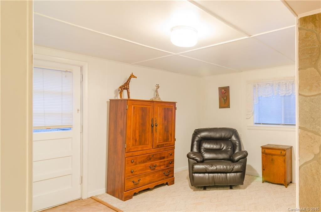 78 Hemlock Street - Photo 16