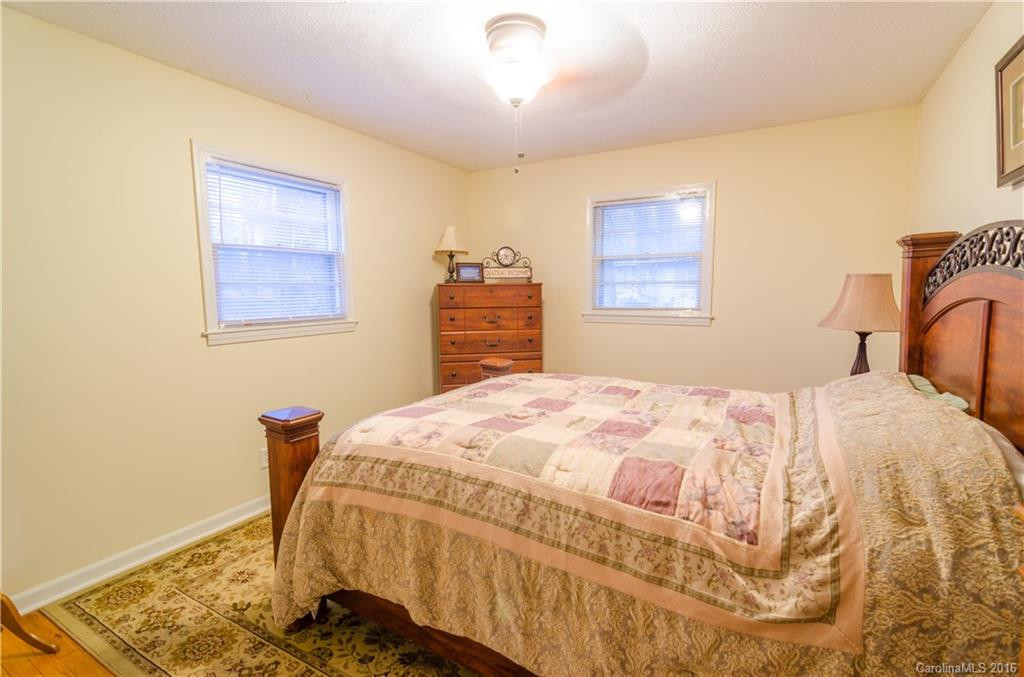 78 Hemlock Street - Photo 8