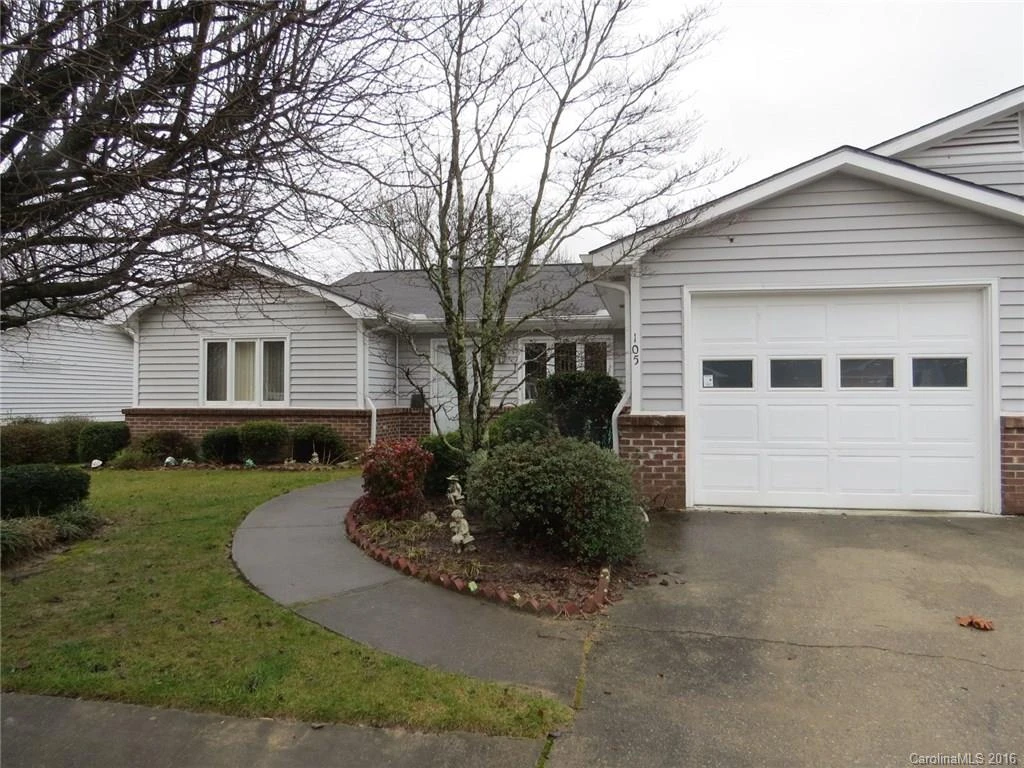 105 Derbyshire Drive #105