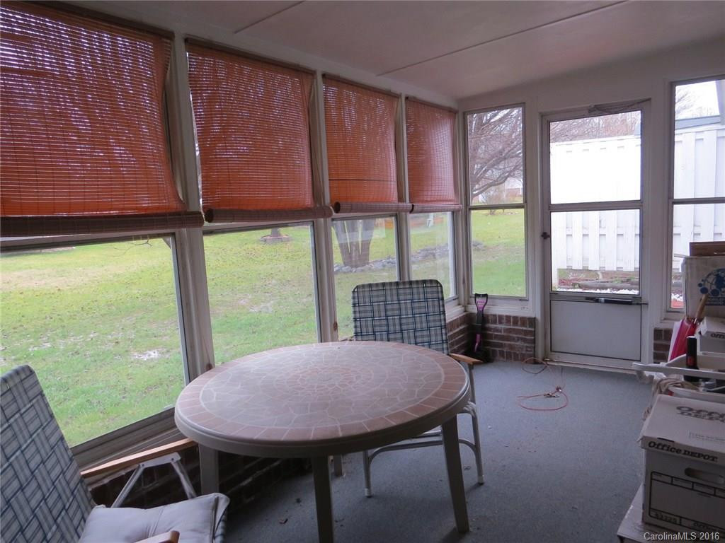 105 Derbyshire Drive #105 - Photo 9