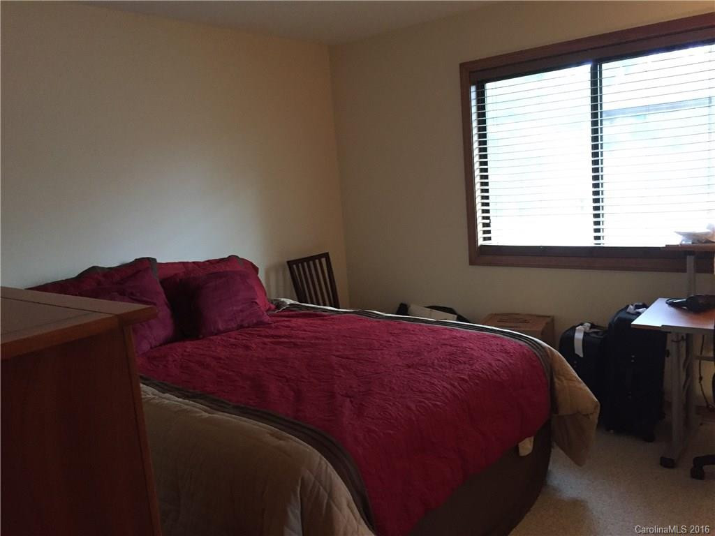 531 Courtwood Lane #8 - Photo 4