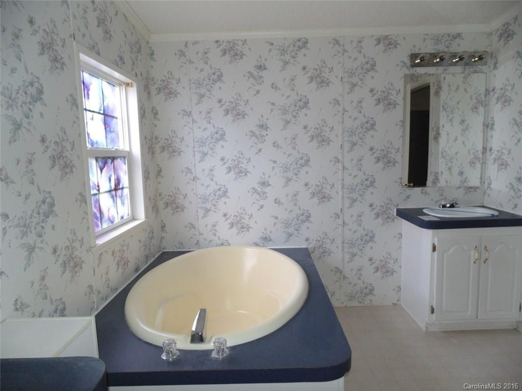 29 Country Meadows Drive - Photo 16