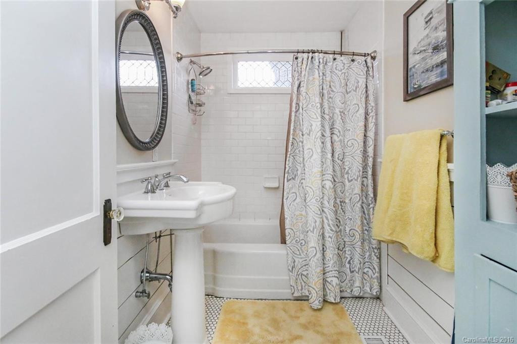 7 Grove Street - Photo 12