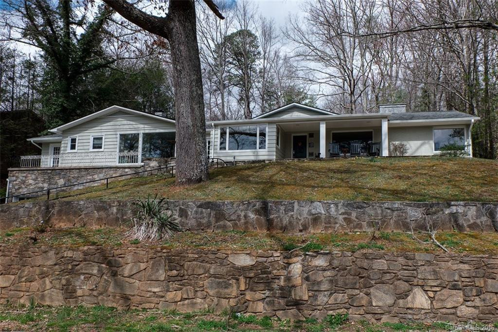 153 Greenview Drive - Photo 2