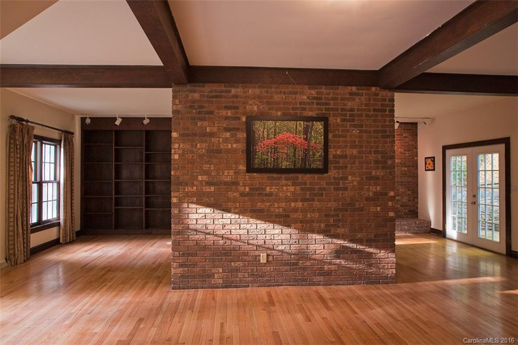153 Greenview Drive - Photo 18