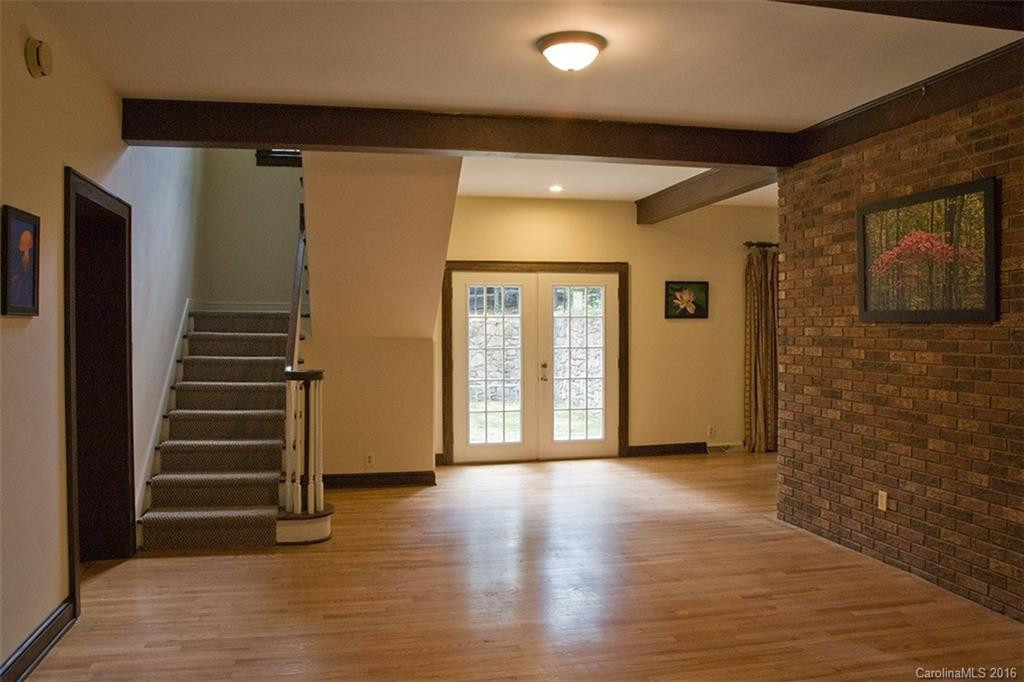 153 Greenview Drive - Photo 19