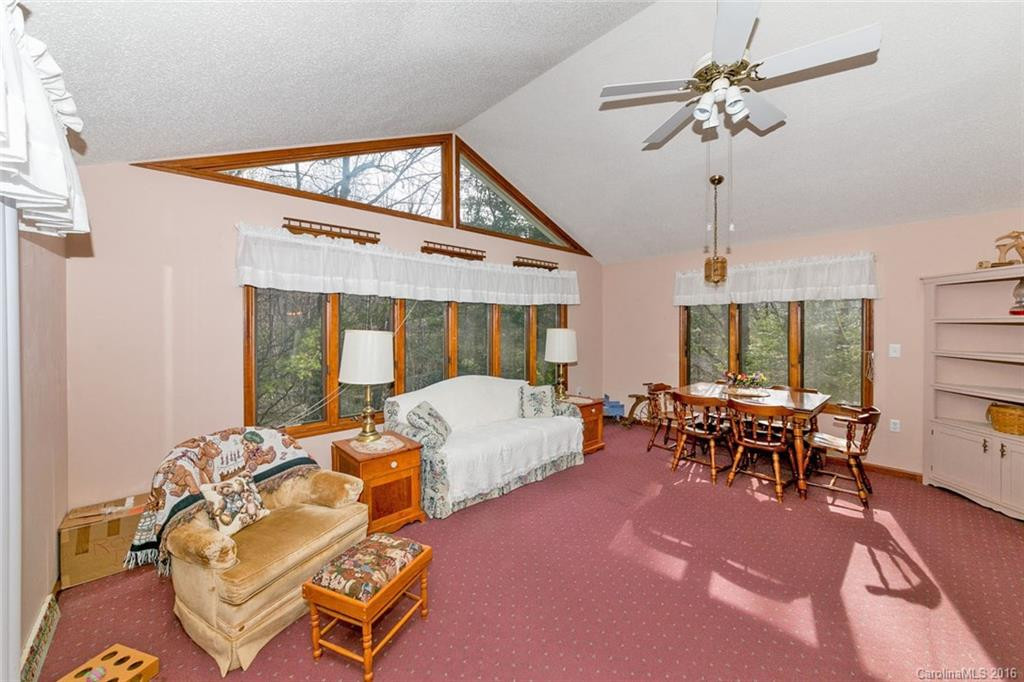 133 Fulton Drive - Photo 3