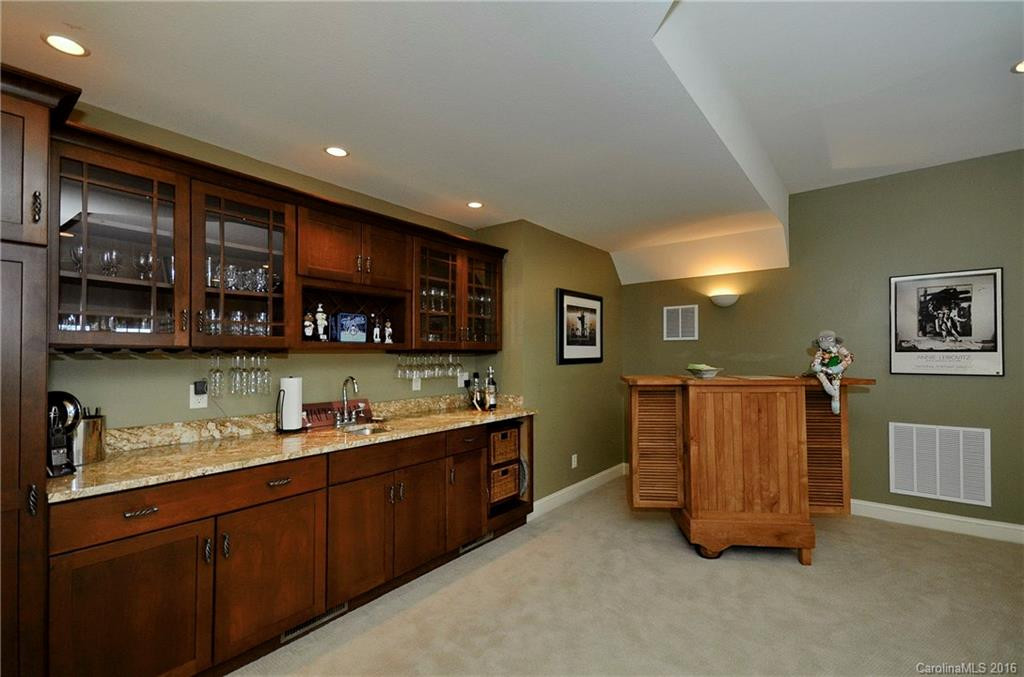 4 Summit Tower Circle - Photo 18