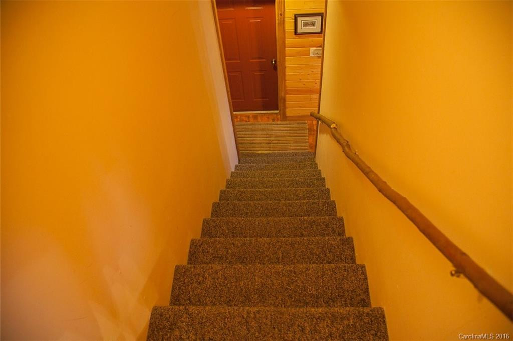 102 Valley View Drive - Photo 14
