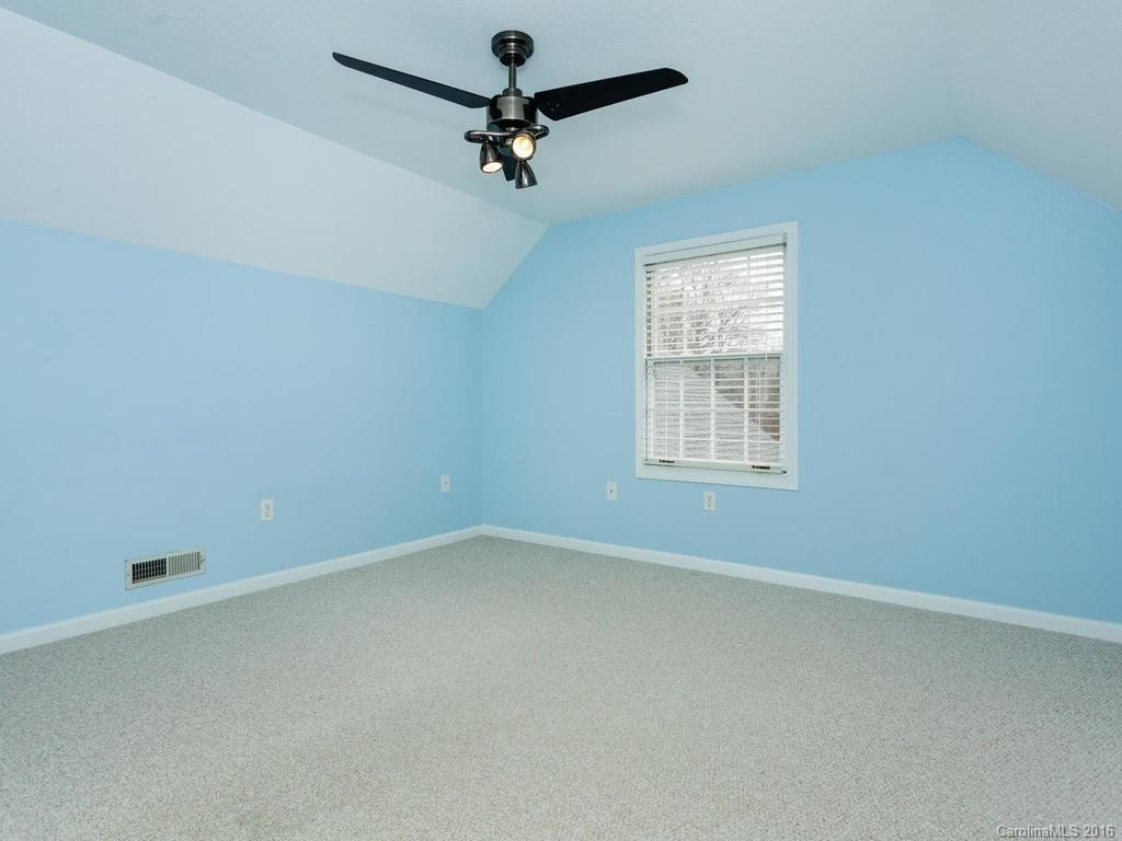 22 Bittersweet Lane - Photo 17
