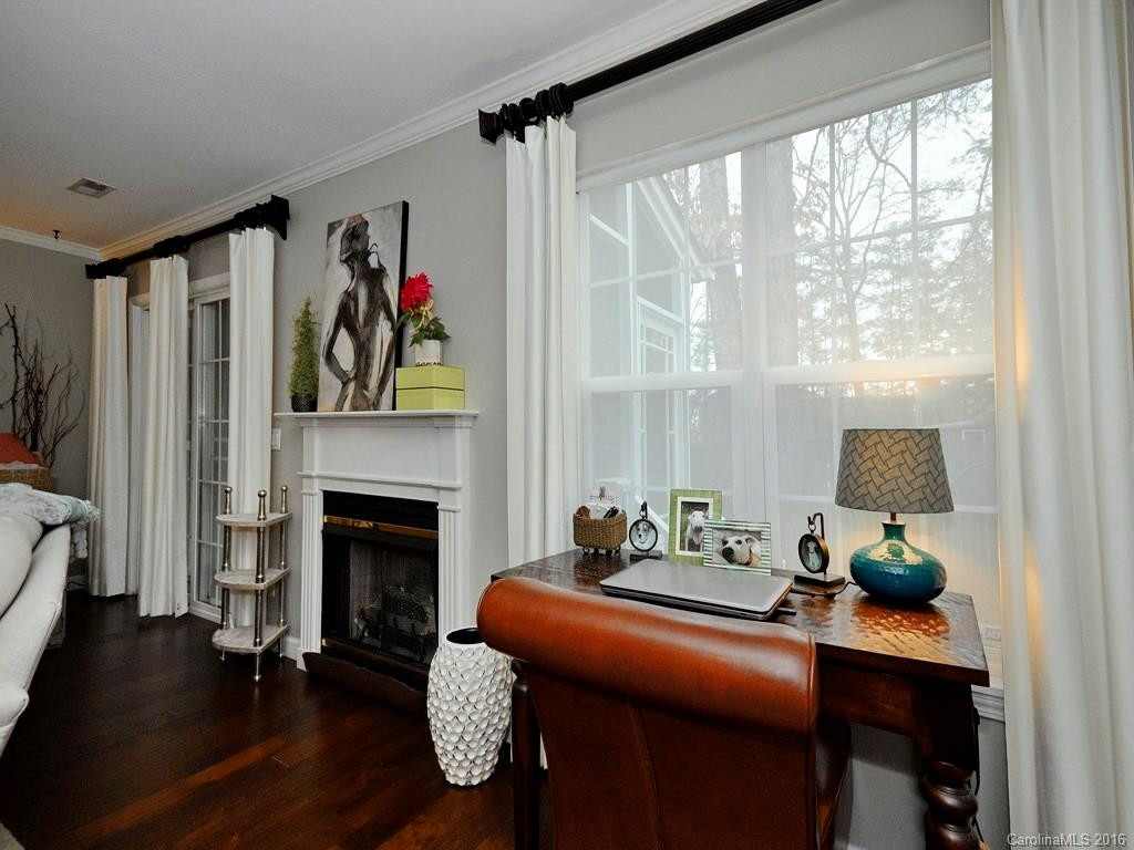 17 Willowick Drive ## - Photo 4