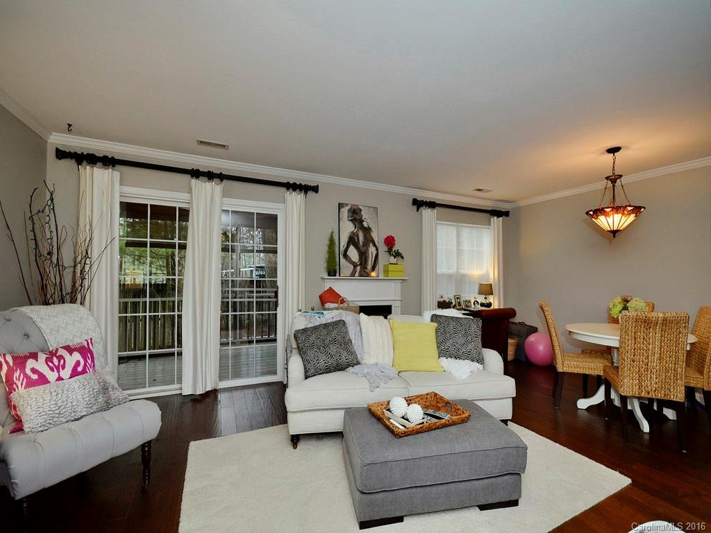 17 Willowick Drive ## - Photo 5