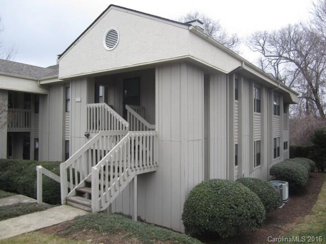 1005 Abbey Circle #1 - Photo 2