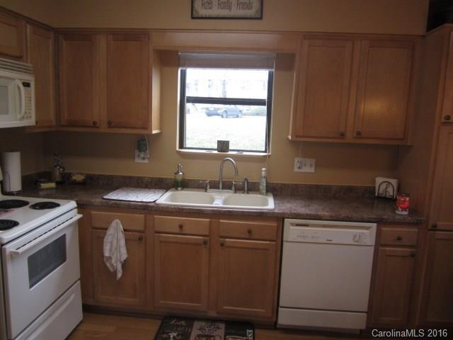 1005 Abbey Circle #1 - Photo 12