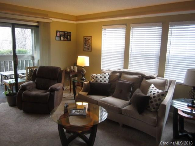 1005 Abbey Circle #1 - Photo 7