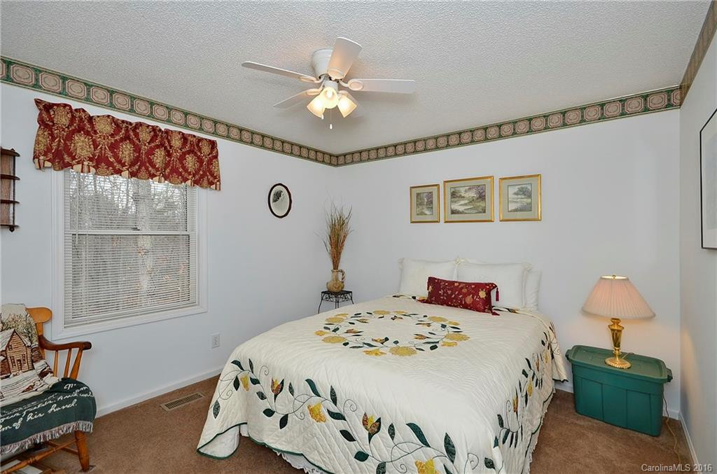 81 Carpenters Lane - Photo 14