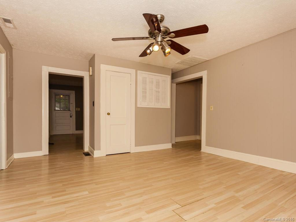 19 Allen Street - Photo 13