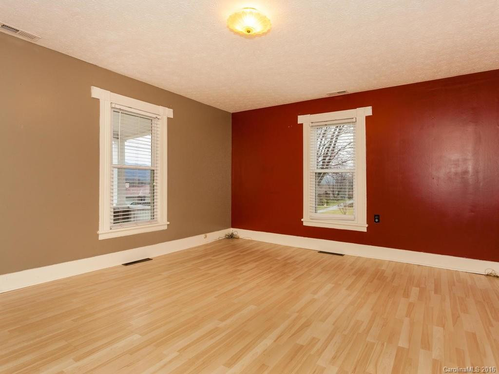 19 Allen Street - Photo 5