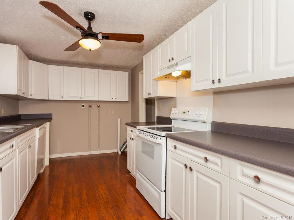 19 Allen Street - Photo 8