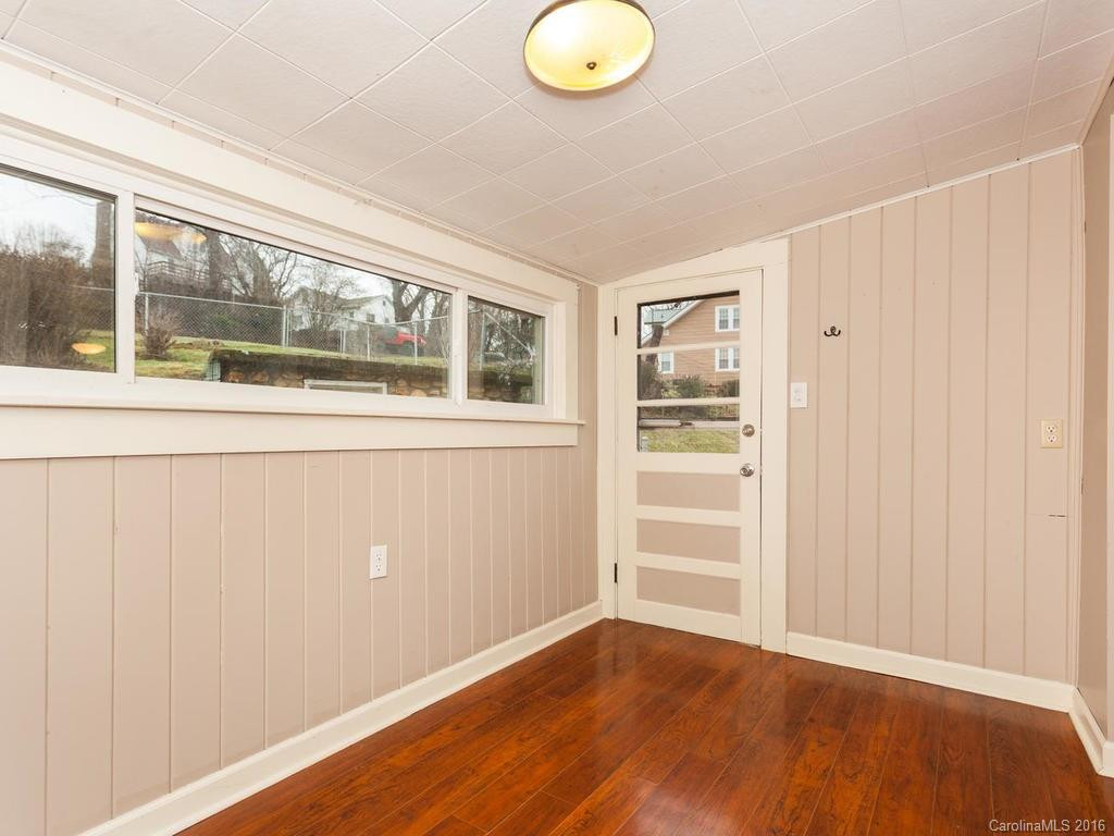 19 Allen Street - Photo 10