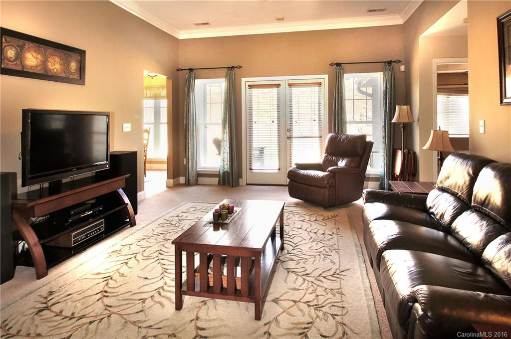 18 Kaylor Drive #71 - Photo 7