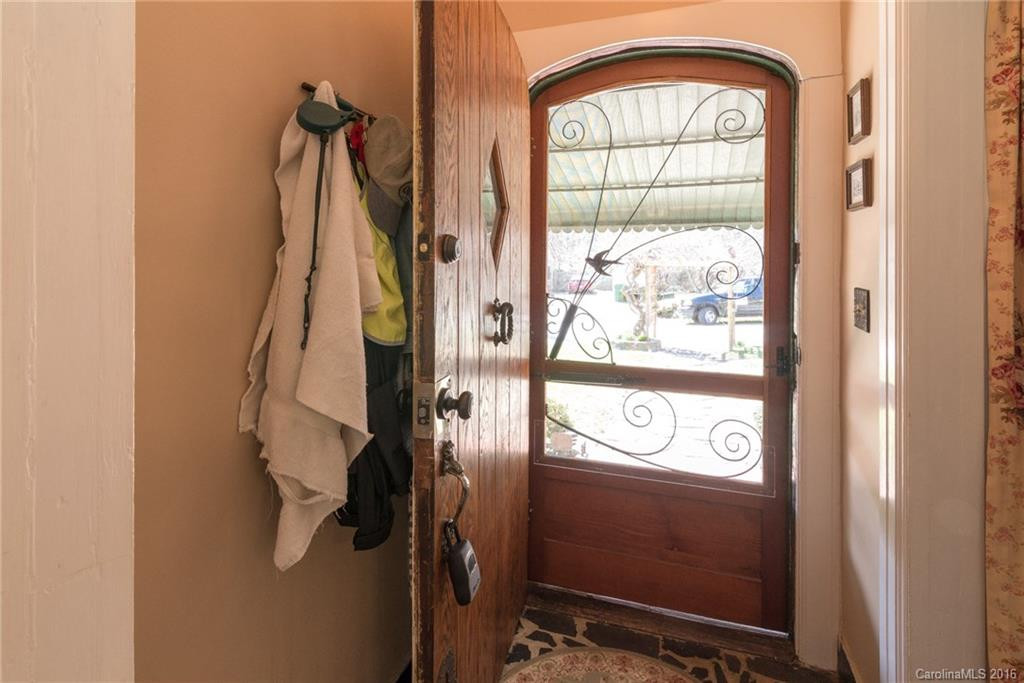 4 Waverly Road - Photo 4