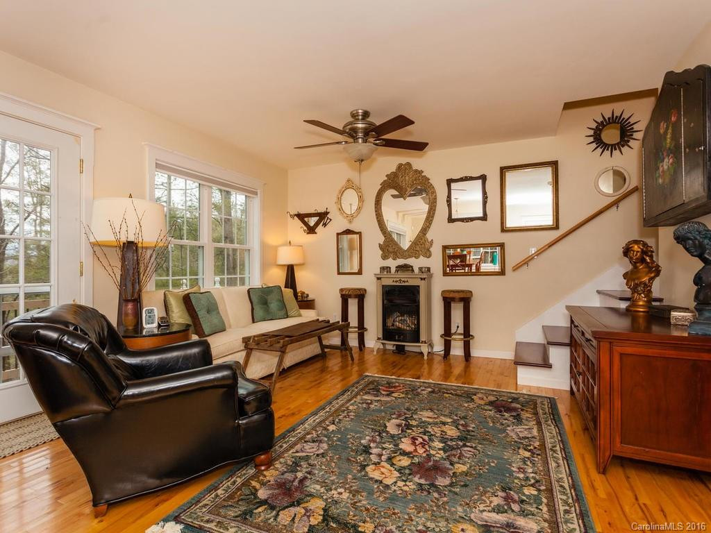 241 Banks Creek Road - Photo 3
