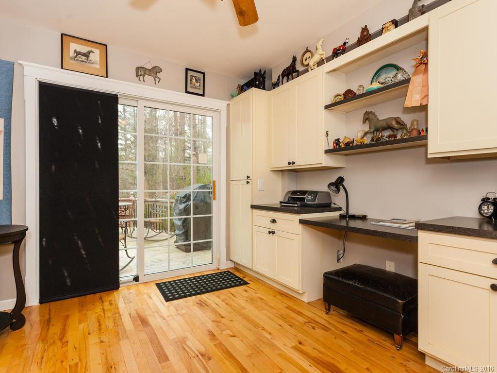 241 Banks Creek Road - Photo 8