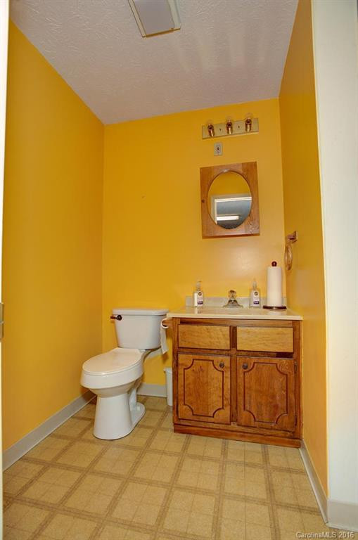 1411 Greenville Highway - Photo 18