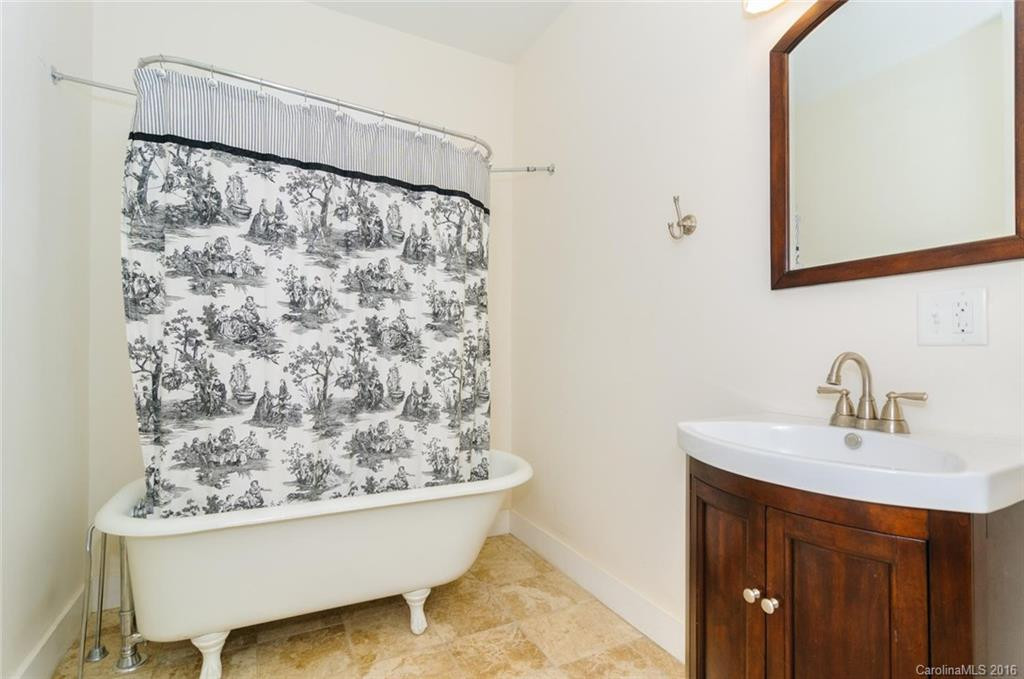 70 Clinton Avenue - Photo 17