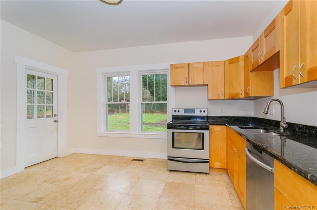70 Clinton Avenue - Photo 10